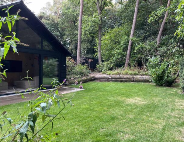 Tuin bij accomodatie Logement in het Boz
